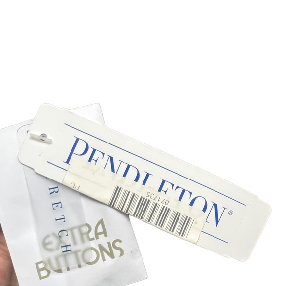 Pendleton NWT womens blazer/ jacket in size 18 black with creamy white piping - Picture 4 of 11